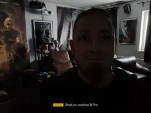 Realme 8 Pro Bilder Frontkamera