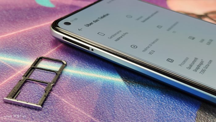 Realme 8 Pro MicroSD MicroSim Slot und Blickwinkel Display