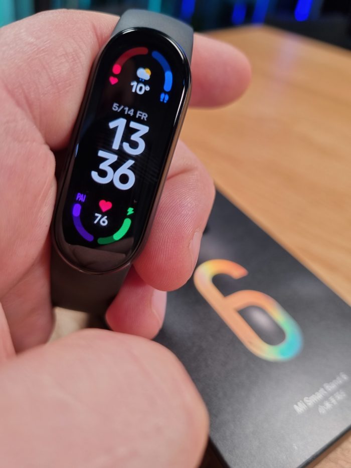 Xiaomi Mi Band 6 AMOLED Display Draufsicht 