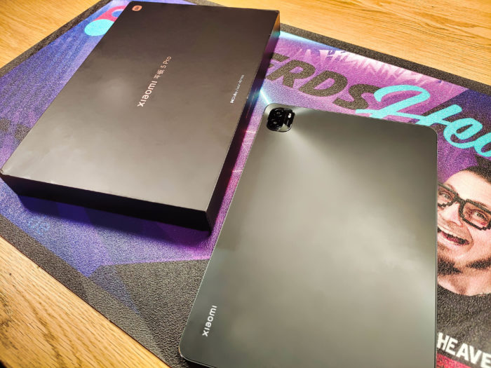 Xiaomi Mi Pad 5 Pro Rückseite + Verpackung