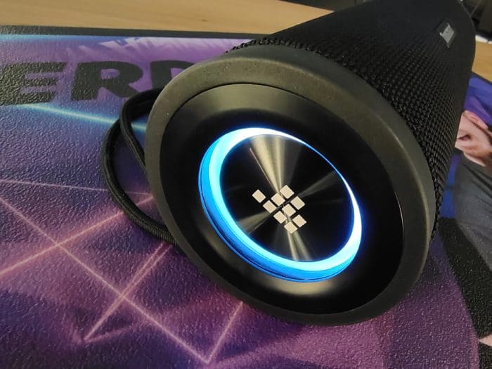 Tronsmart T6 Pro die RGB Beleuchtung in Action