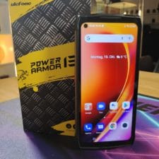 Ulefone Power Armor 13 Verpackung und Frontseite