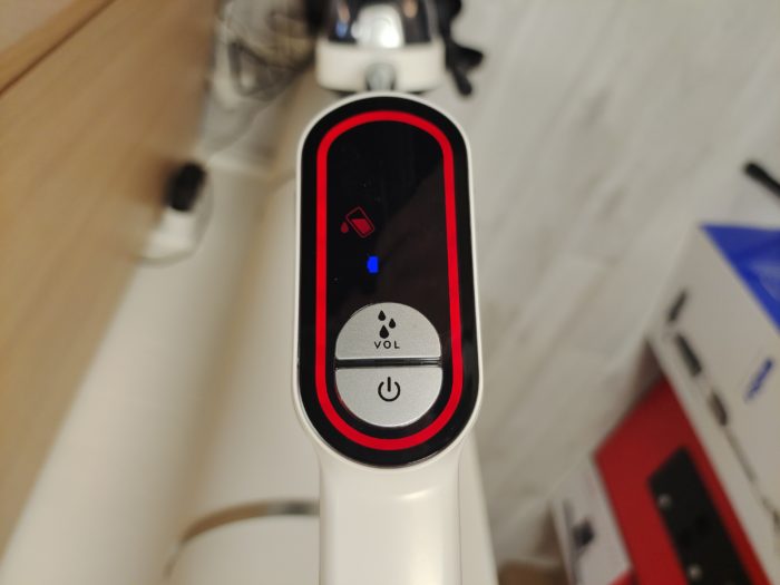 Redkey W12 Display zeigt auch Fehlermeldungen an