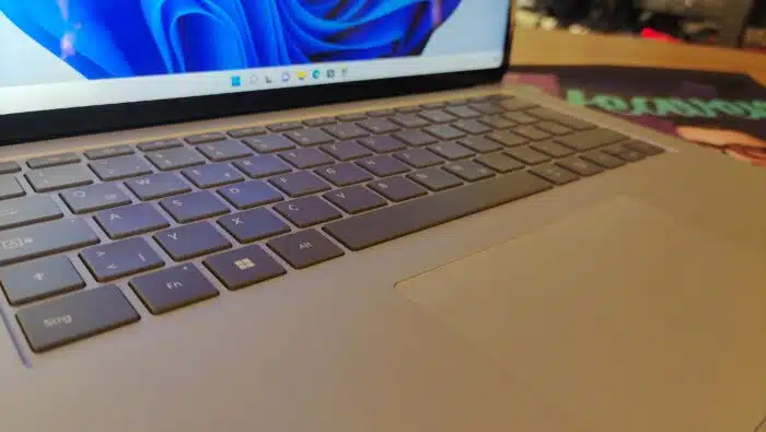 Microsoft Surface Laptop Studio Tastatur hinterleuchtet