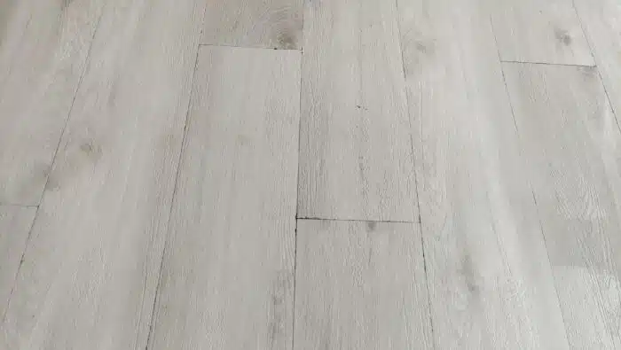 Yeedi Vac 2 Pro noch sind Flecken nachdem Wischen zu sehen