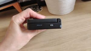 Powkiddy V90 SD-Kartenslot und An/Aus Button