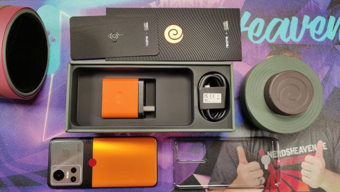 Realme GT Neo 3 Test & Review Naruto Edition Verpackung & Inhalt