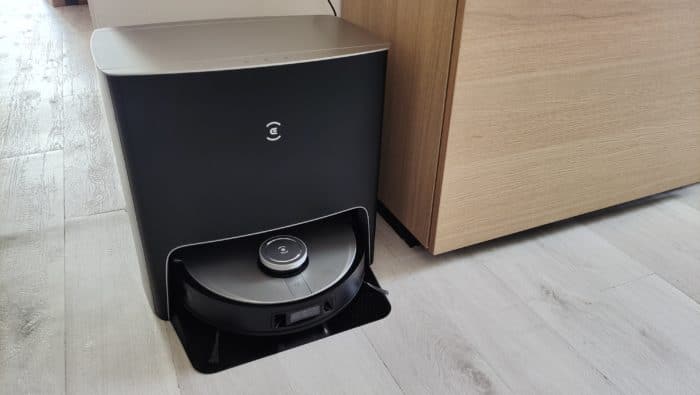 Ecovacs Deebot X1 Turbo komplett mit Waschstation