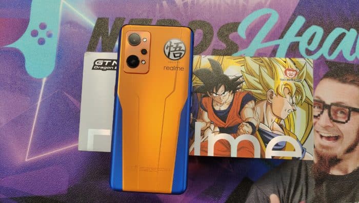 Realme GT Neo 3T Test & Review Dragon Ball Z Edition Rückseite + Verpackung