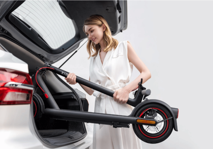 Xiaomi Electric Scooter 4 Pro faltbar und damit transportabler