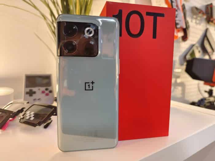 OnePlus 10T Test & Review Verpackung und Rückseite