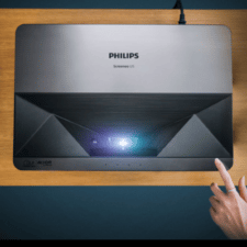 Philips Screeneo U5 4K-Ultra-Kurzdistanz-Beamer