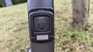 HIMO H1 Ansicht vom Akku und dessen Anschluss