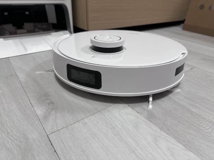 Ecovacs Deebot X1e Omni mit AIVI Kamera