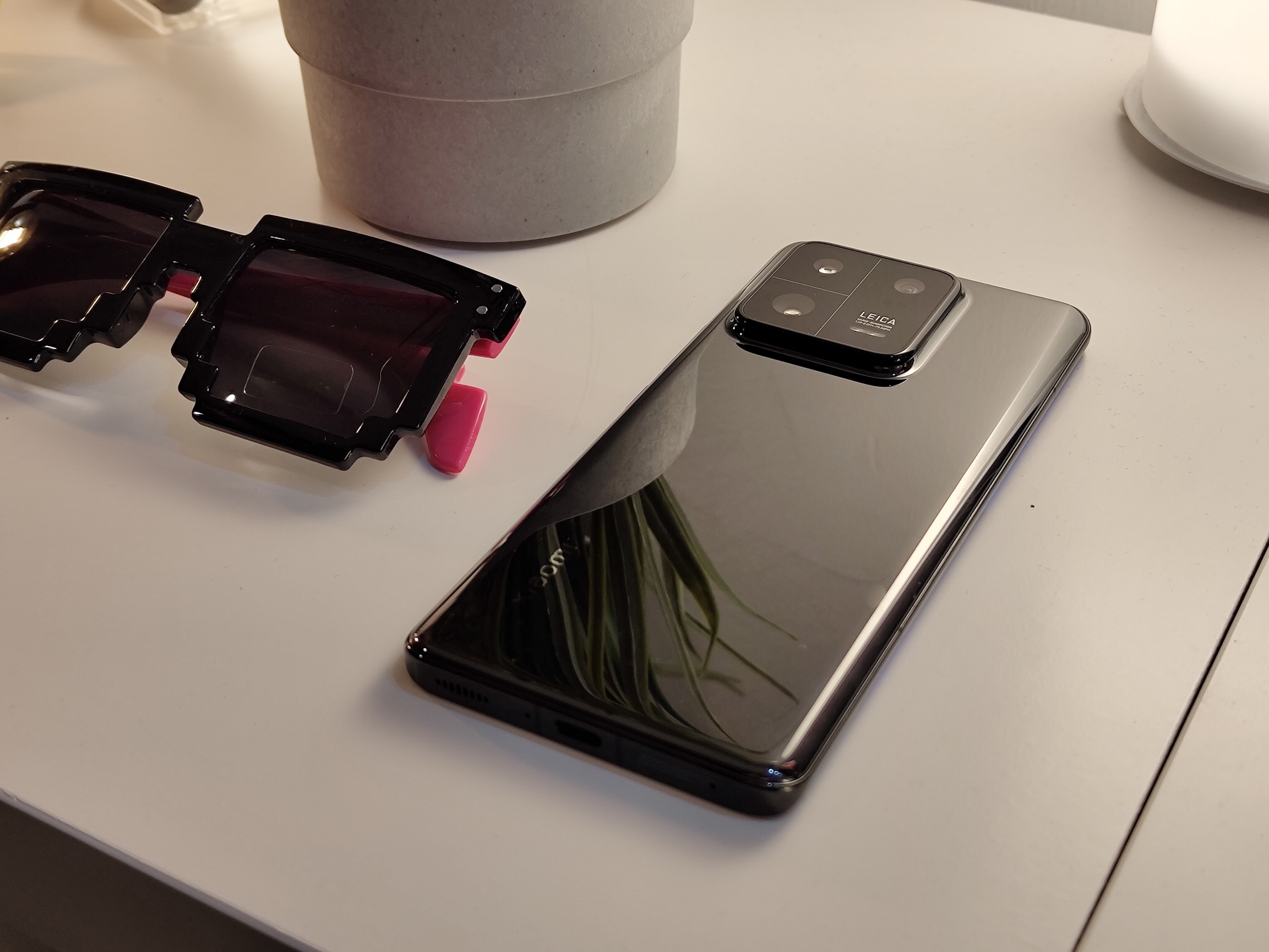 Xiaomi 13 Pro Rückseite schwarz glänzend
