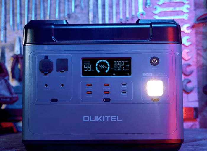 OUKITEL P2001 Powerstation Display + LED Lampe