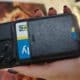 ESR HaloLock MagSafe Wallet ab 25,19€ – Kartenportemonnaie direkt am Smartphone (magnetisch, Standfunktion, Kunstleder)