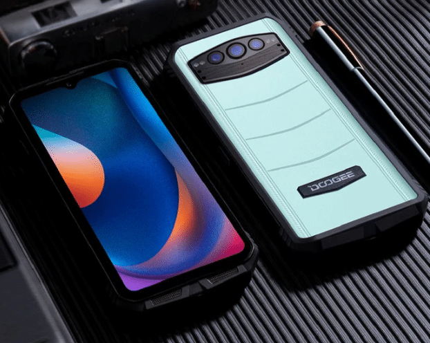 Doogee S100 Back and Front