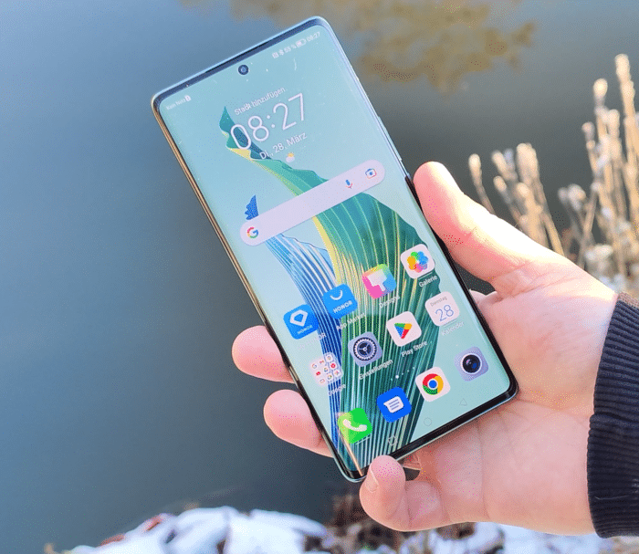 Honor Magic 5 Lite 5g Test & Review Curved Display unter starkem Sonnenlicht