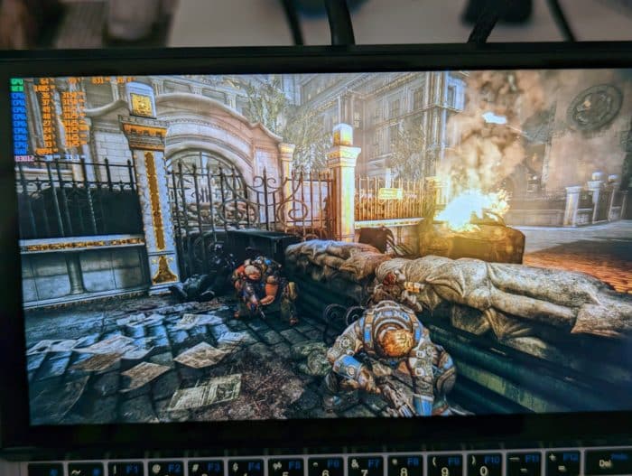 Win GPD 4 Test & Review Gears of War Judgment