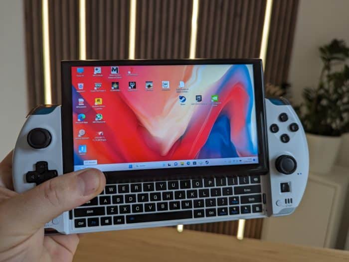 Win GPD 4 Test & Review aufschieben des Displays