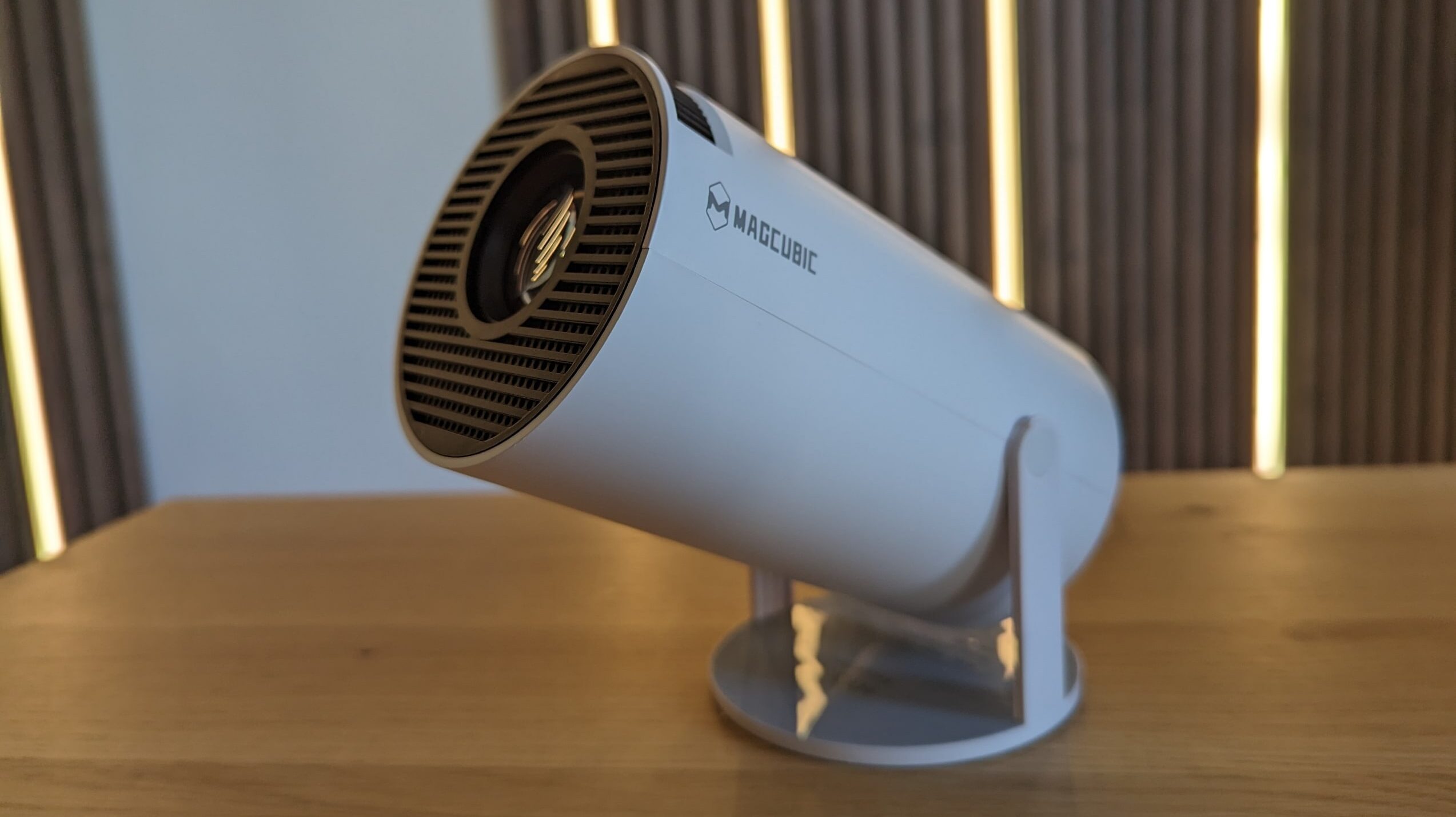 Alternativer günstiger 720p Projektor