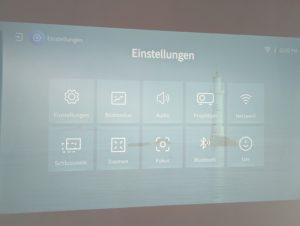Emotn N1 Full-HD Beamer Kurztest Oberfläche