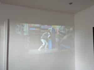 Emotn N1 Full-HD Beamer Kurztest Bild am Tag