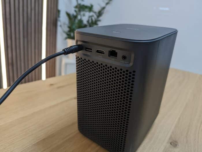 Emotn N1 Full-HD Beamer Kurztest Anschlüsse Rückseite