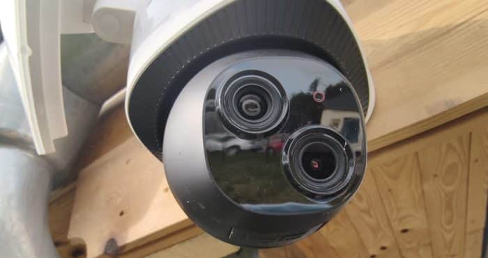 eufy Security Floodlight Camera E340 
Dual Linse