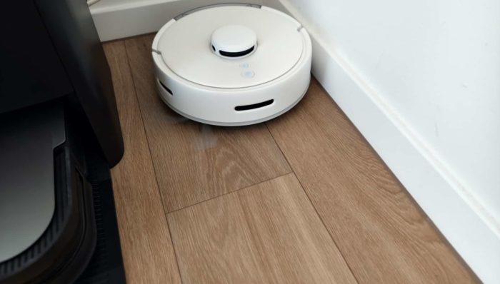 SwitchBot K10+
Kompakt im Einsatz