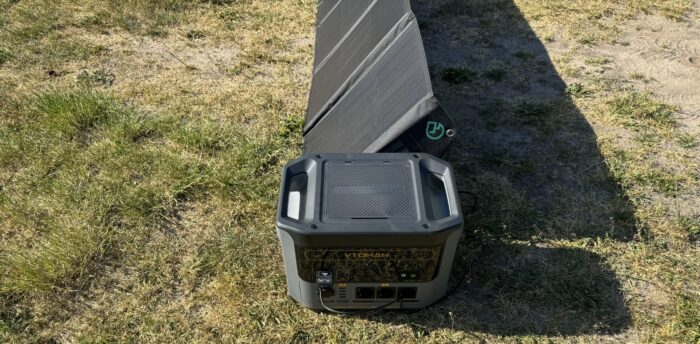 VTOMAN FlashSpeed 1000
Angesclossen an Solarpanele