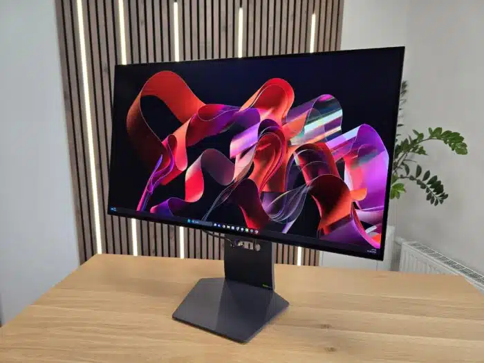 LG UltraGear 32GS95UX