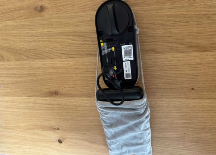Aqara U200 Smart Lock 
Beim Laden