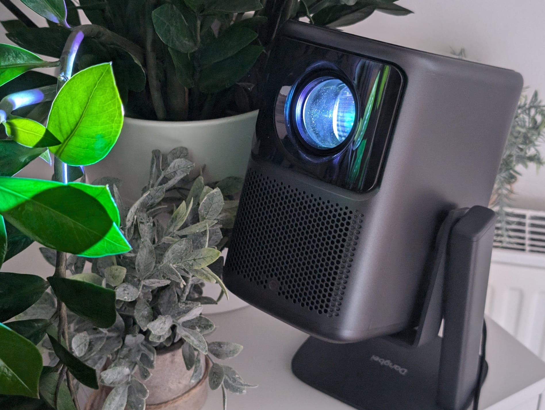 Dangbei N2 im Test - Full HD Beamer mit tollem Bild, Netflix ...