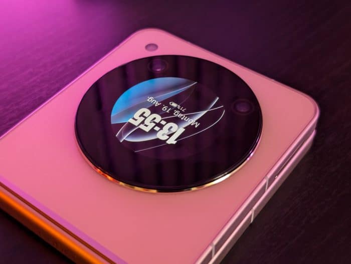 Nubia Flip 5G klein & fein