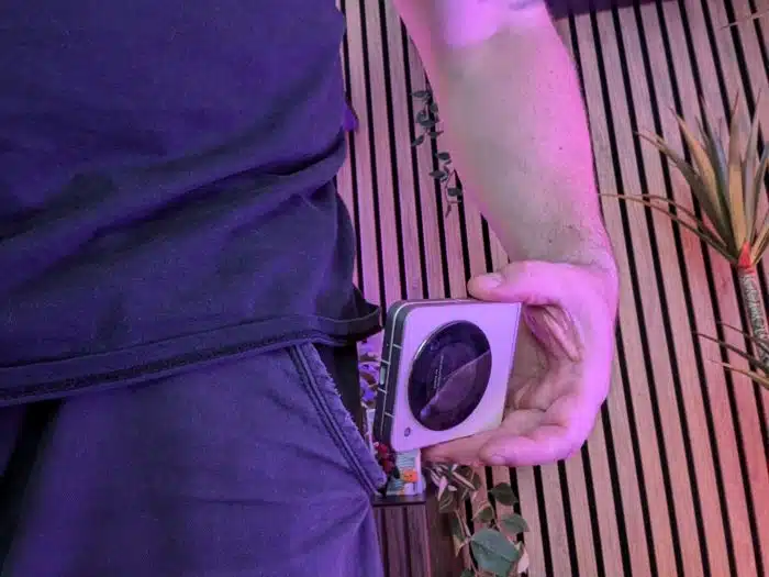 Nubia Flip 5G klein und fein