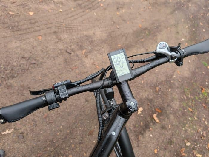 Gin X E-Bike
Lenker mit Bedienelemente