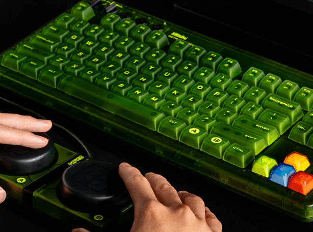 8BitDo Retro 87 Mechanical Keyboard - Xbox Edition