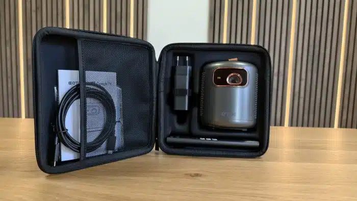 ETOE Dolphin
Case