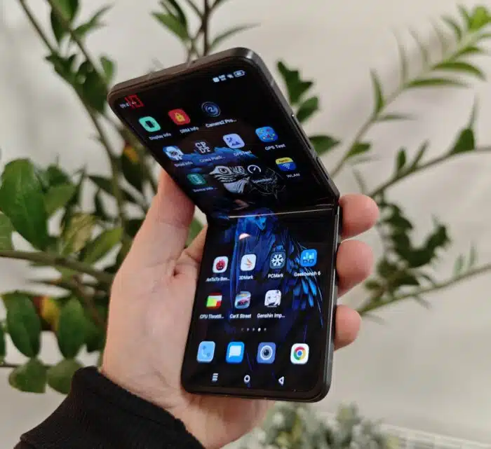 Infinix Zero Flip