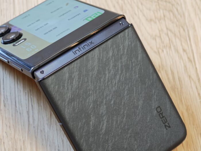 Infinix Zero Flip