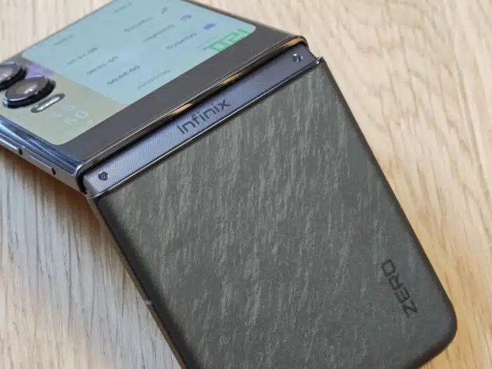 Infinix Zero Flip