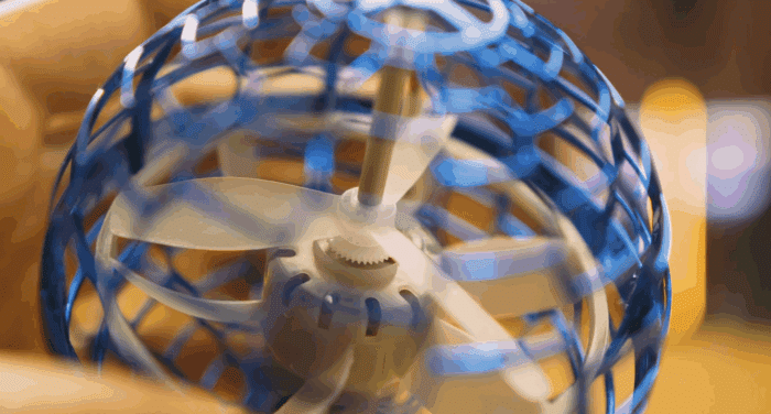 Flying Nova Pro Fliegender Ball