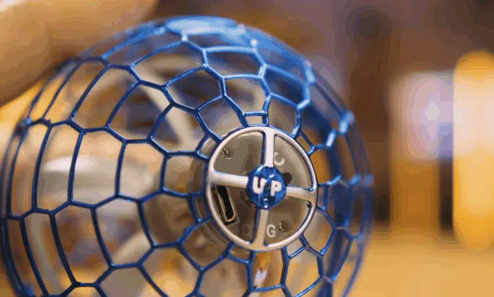 Flying Nova Pro Fliegender Ball