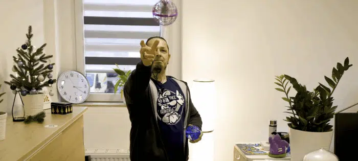 Flying Nova Pro Fliegender Ball