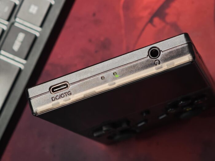 AMPOWN G350 Retro Handheld