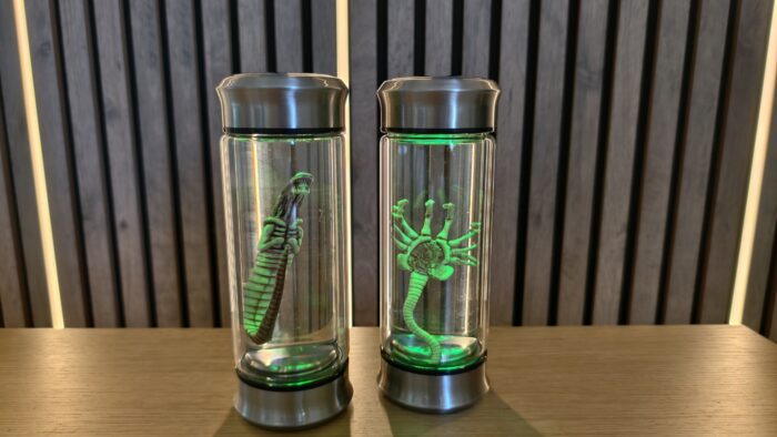Alien-Röhrendekoration