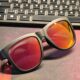 Lenovo LeCoo Musikbrille ab 15,59€ – Zwischen Sonnenlicht und Blechkonzert (Bluetooth-Lautsprecher im Brillenbügel, ein Taster zur Steuerung, Plastikrahmen)