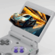 ANBERNIC RG34XXSP ab 69€ – lets Flip again, wie ein Gamboy Advance SP! (3,4″ 720 x 480p, IPS, H700 Quad-Core, Analogsticks, Linux)
